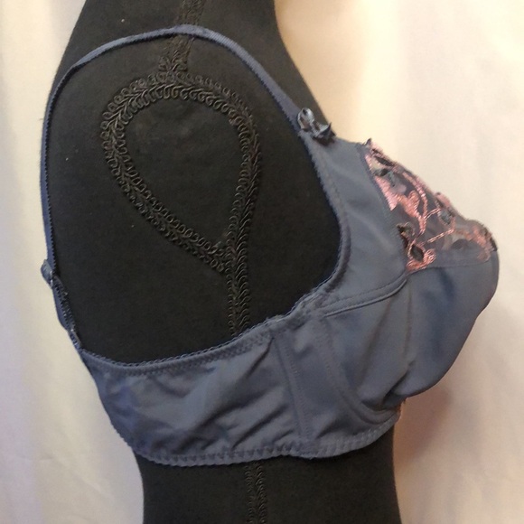 FINIKIN blue and pink floral lace bra. No padding. Underwire. Size 38 D. - Picture 7 of 9